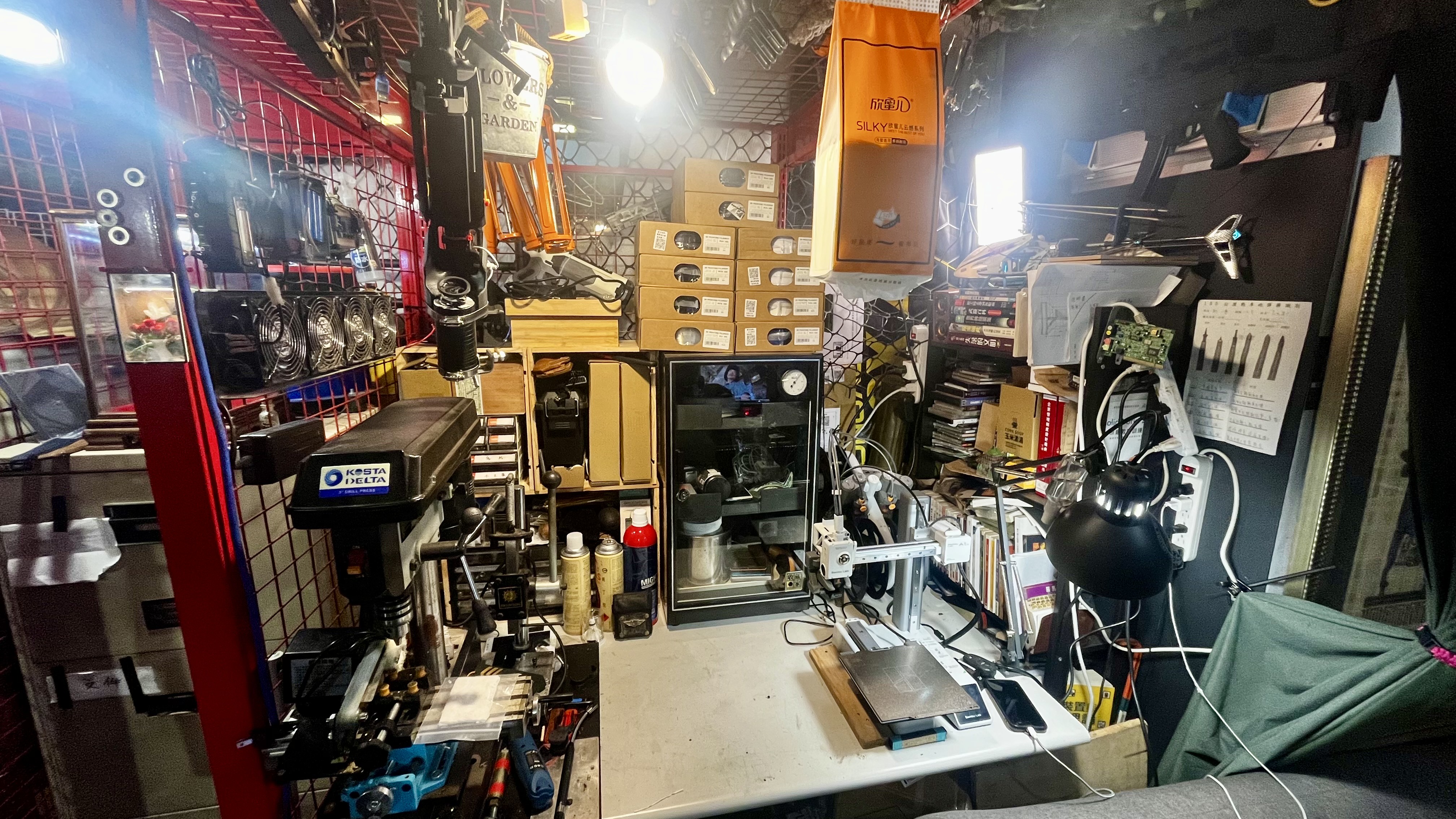 TTIT 組裝平台與模型製作區