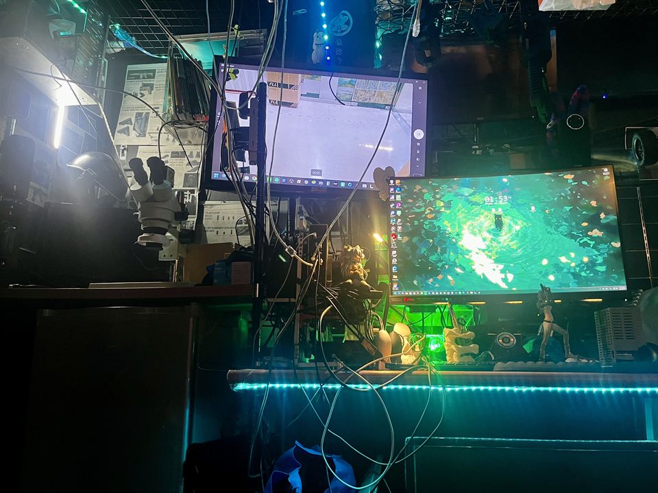 TTIT 末日基地操作台與末日風格設備展示